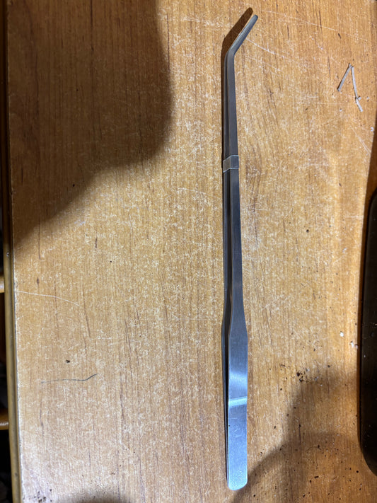 27cm bent end tweezers.
